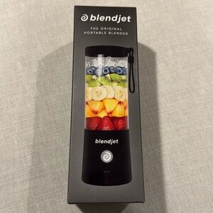 Blendjet 2 & Sonny Angel bundle